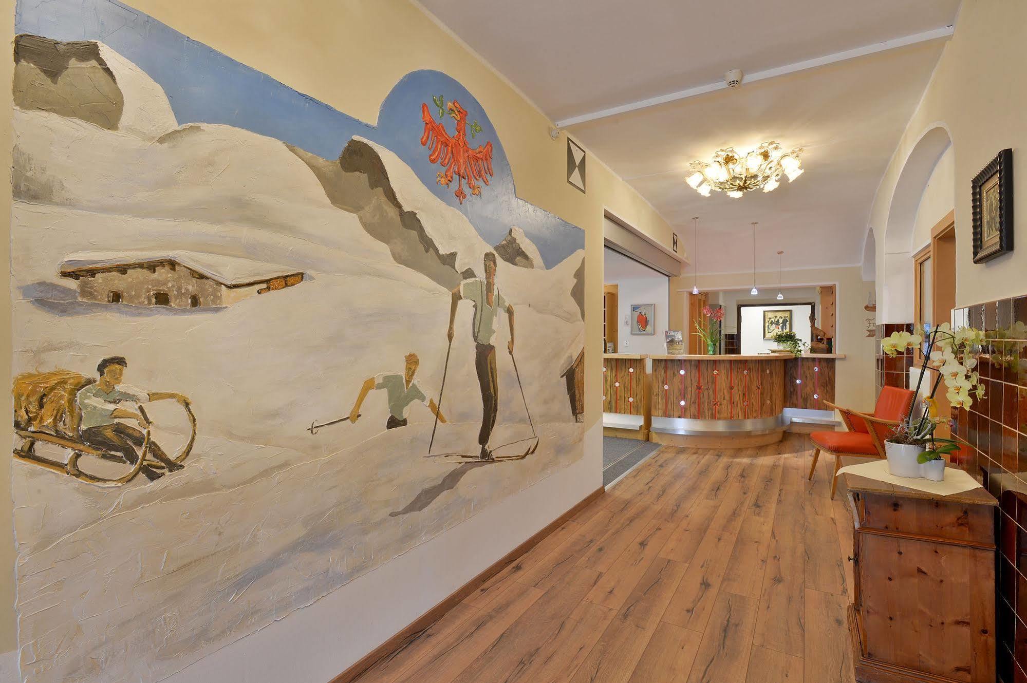 Posthotel Mayrhofen Exterior photo